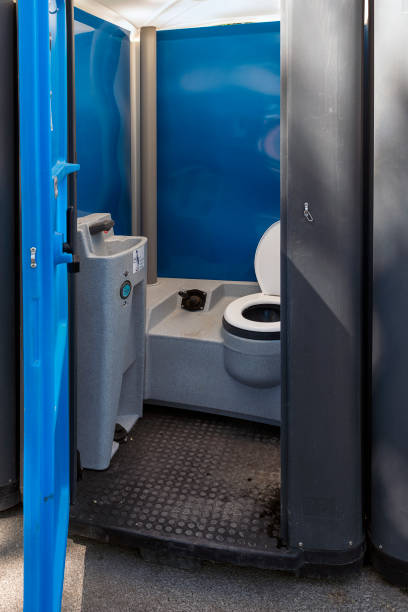 Best High-end porta potty rental  in Tuskegee, AL